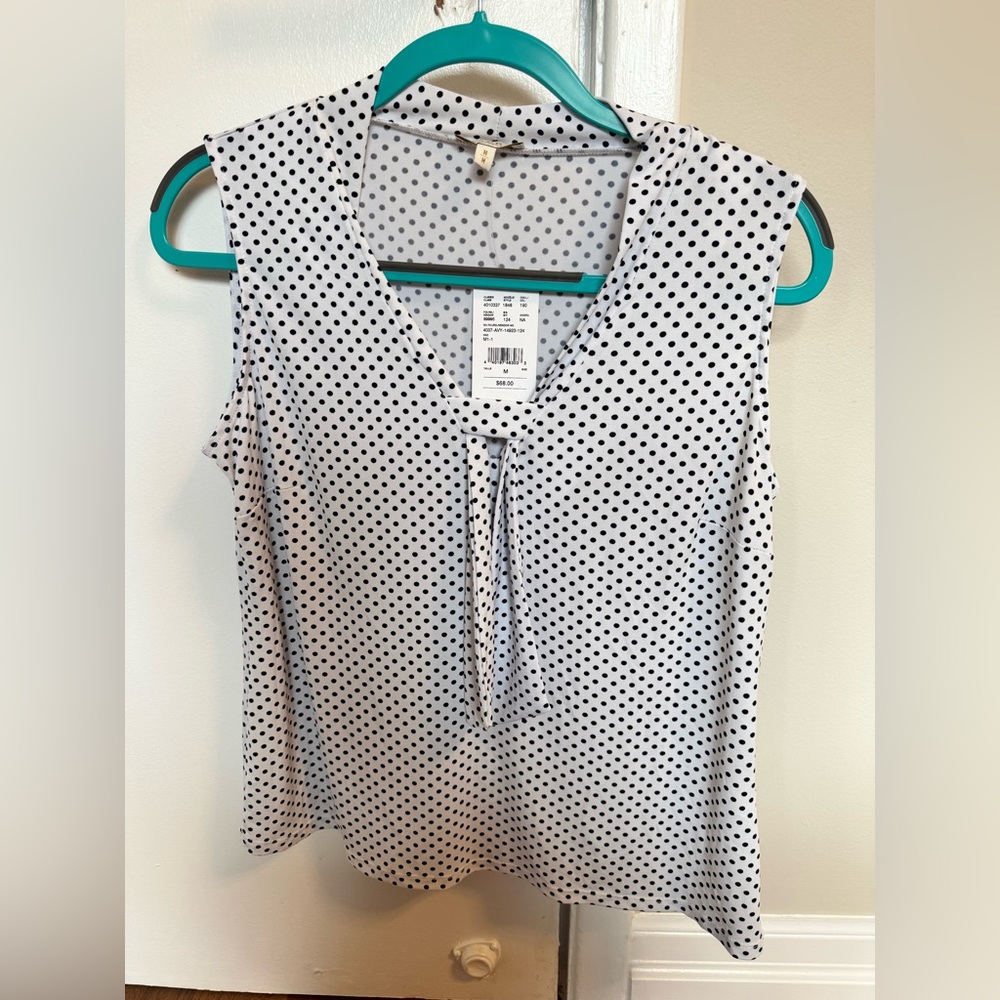 Chic Black and White Polka Dot Sleeveless Blouse
